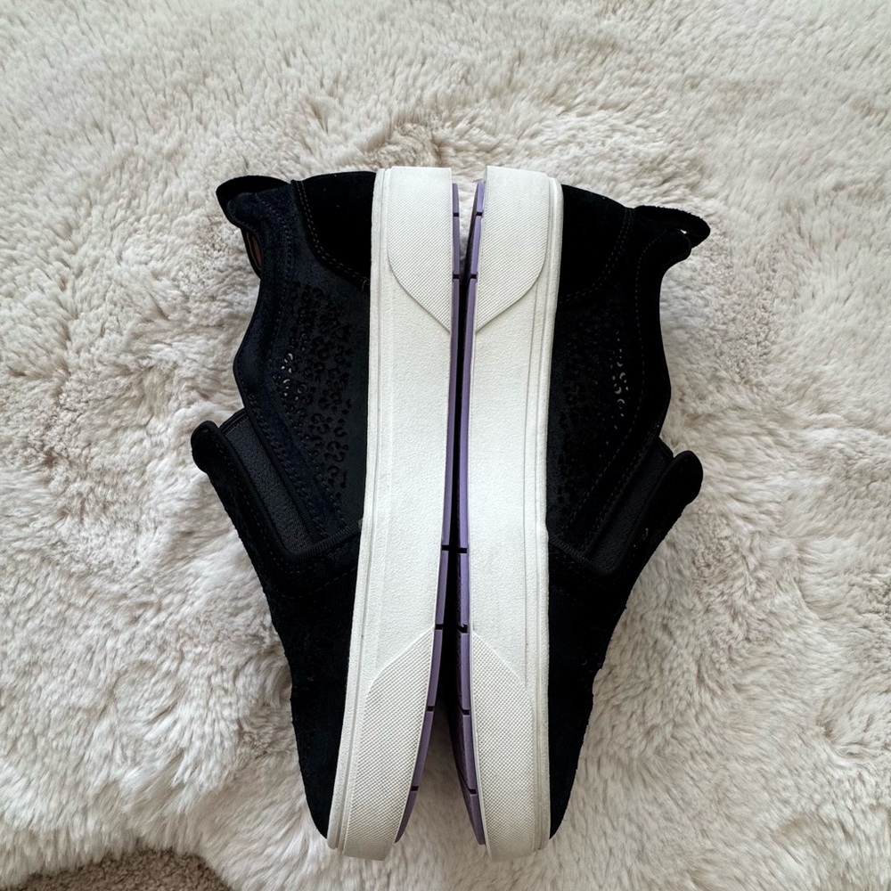 Vionic Kimmie Perforated Suede Slip-On Sneakers – Black – Size 9 – EUC - Picture 10 of 11